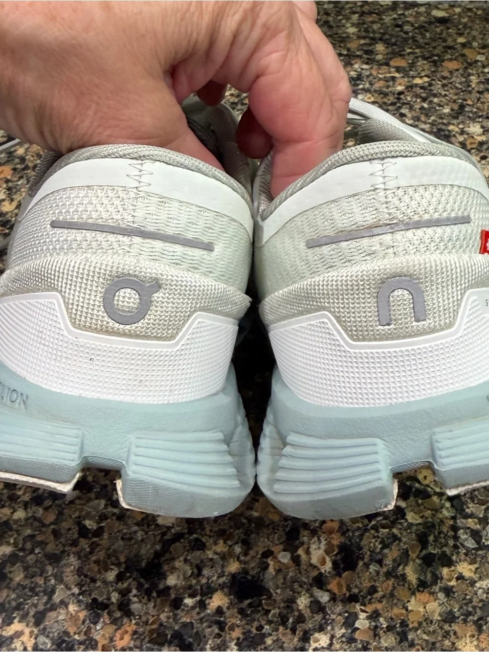 On Running Cloudflow Lightweight Running Shoes ladies 6